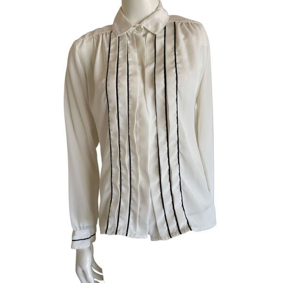 Nicola size 8 women’s French girl button up cream blouse pleated long sleeve col - Picture 2 of 7